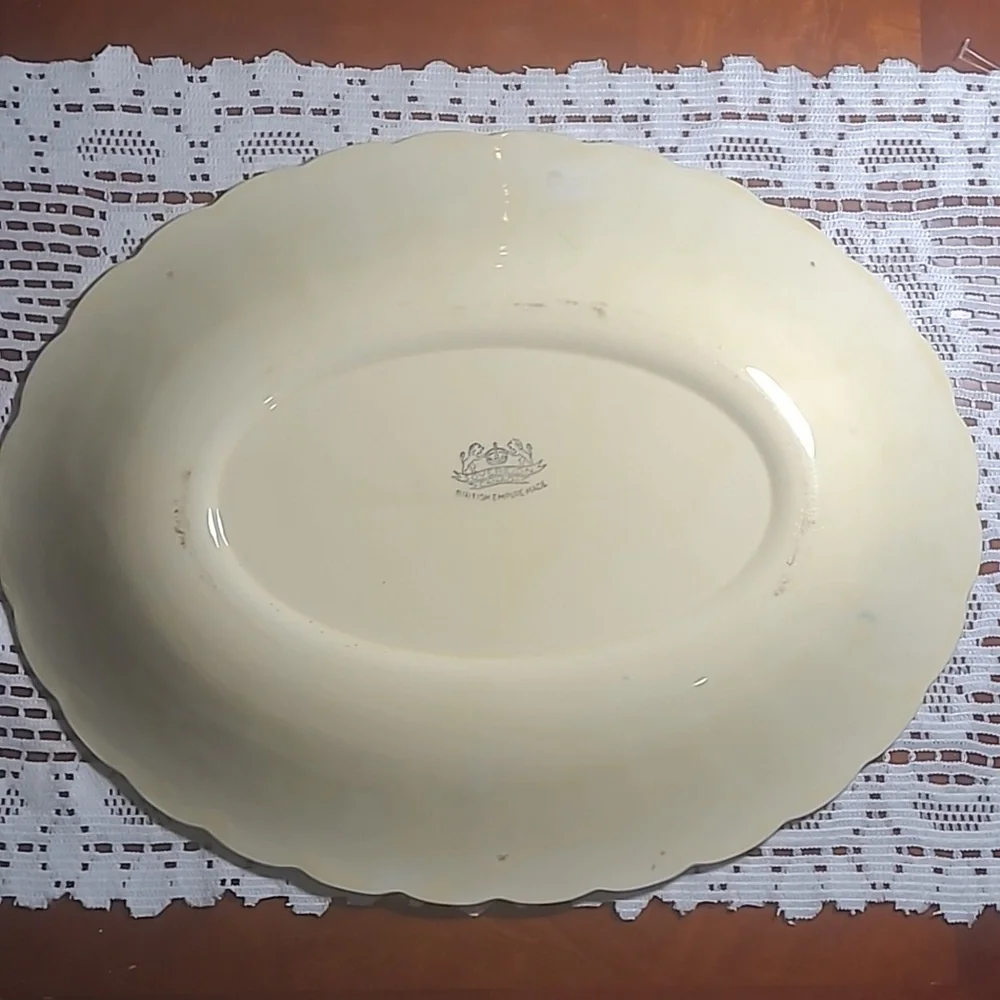Floral Scalloped Uranium Glaze Oval Platter - Picture 4 of 7